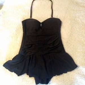 Retro Glam 1-piece Swimsuit with Ruffled Skirt